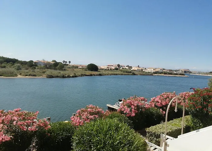 Vue Lagune Et Bateaux A 100M De La Plage